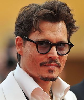 Johnny Depp's Captain Jack act for ailing children
