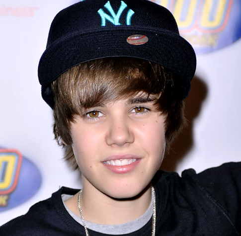 justin bieber pictures. Guess Who Is Justin Bieber#39;s