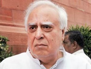 Kapil Sibal meets foreign representatives to attract investment 