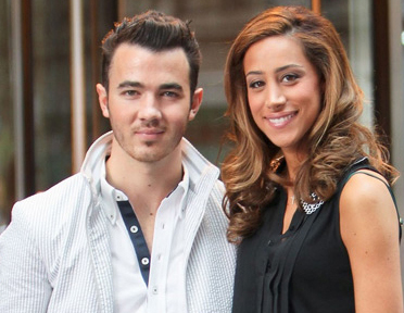 Kevin-Danielle-Jonas