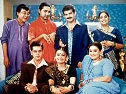 Khichdi Team To Spread Smile On ‘Rang Badalti Odhani’!