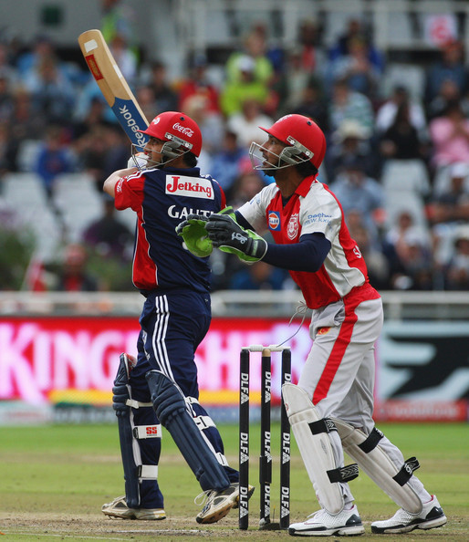 Kings XI thrashes Delhi Daredevils by 7 wickets 