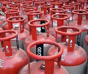 Over 9.35 crore consumers sign up for LPG cash-subsidy scheme