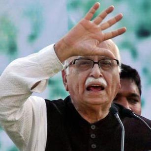 Advani blasts BJP, quits party posts