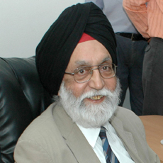 I wil try and broker peace between Kalmadi, Fennell: Gill