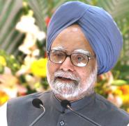 Manmohan Singh asks young medics to serve the poor