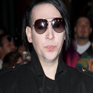 Manson to sue over false engagement rumours