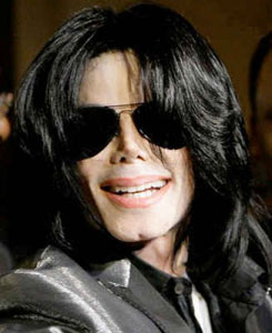 Jacko auctioning 2,000 items from Neverland ranch