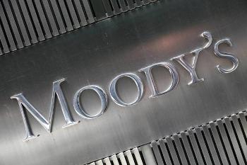 Moody's downgrades France’s rating from triple-A to AA1