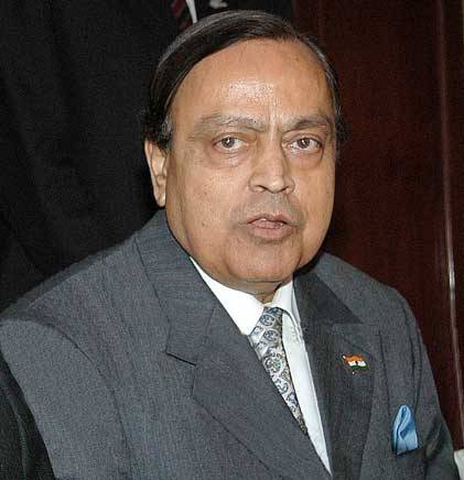 Murli-Deora-petrol-strike