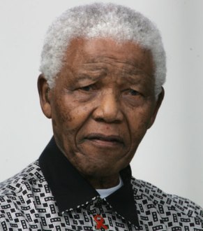 'Mandela responding to medical treatment'