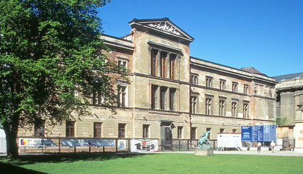 Berlin's restored Neues Museum handed over to city officials 