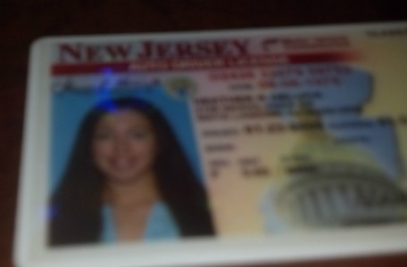 New Jersey bans motorists from grinning in their driver’s license photos