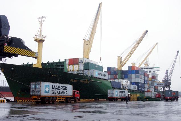 Mangalore port surpasses cargo handling target