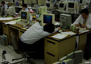 Night shift, overtime, shortened sleep ‘can raise heart disease risk’