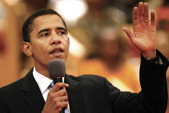 Obama boards inaugural train, calls for "perfect union"