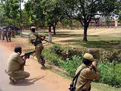  Police claim slain Jharkhand cop''s killer hurt in encounter