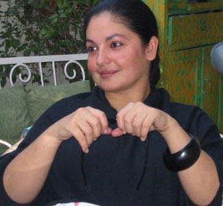 Pooja Bhatt declines 'Bigg Boss 5' offer