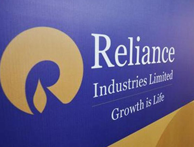 RIL shares up 2% on positive earnings