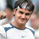 Quick-fire Federer fulfils his social obligation