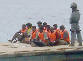 More Rohingya boat people nabbed in Thai waters 