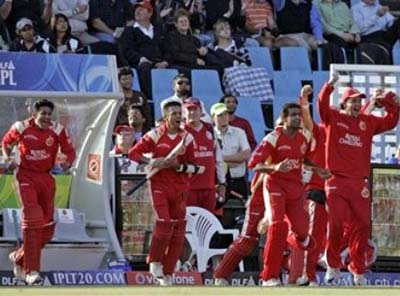 Bangalore Royal Challengers beat Chennai Super Kings by two wickets