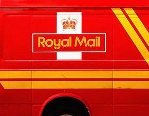 Investors line up to buy Royal Mail shares