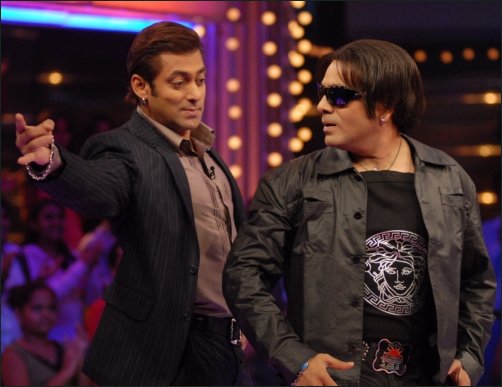 Sallu Meets His Look Alike On ‘10 Ka Dum’