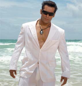 I want Salman Khan, others to see 'Thanks Maa': Director