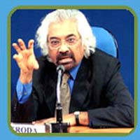 BSNL Should Retire or Transfer 1 Lakh Staff: Sam Pitroda