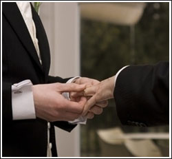 Same-sex behaviour nearly universal among animalsSame-sex behaviour nearly universal among animals