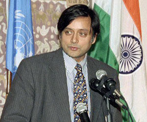 Use ballots and not bullets, Tharoor tells Maoists