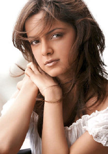 Shazahn Padamsee Has No Problem Being The Glam Doll