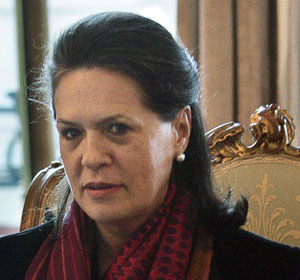 Groups urge Sonia Gandhi to seek Suu Kyi''s immediate release and free Burma