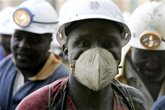 South-African-Gold-mine-workers