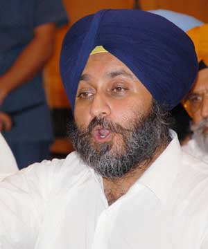 India should take attacks in Australia seriously: Badal
