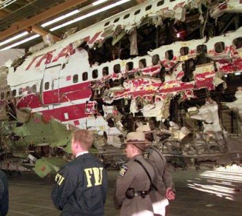 Investigators want TWA Flight 800 probe to reopen