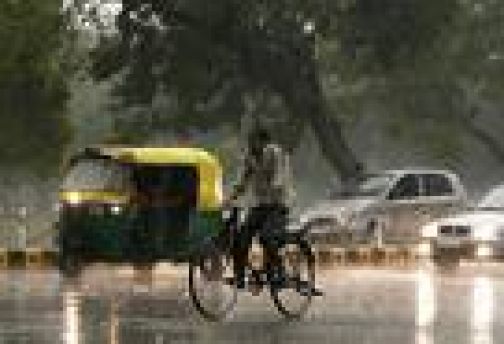 Torrential rains disrupt life in different parts of Tamil Nadu