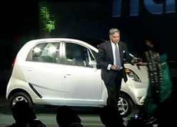 Ratan Tata unveils One Lakh Rupees car ’Nano’ at the Auto Expo show in New Delhi