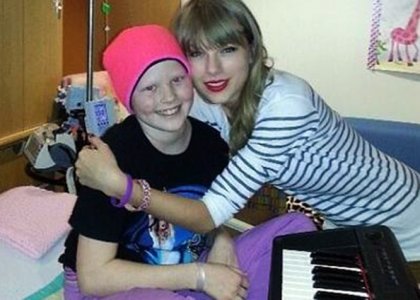 Taylor-Swift-Lauren-Hacker