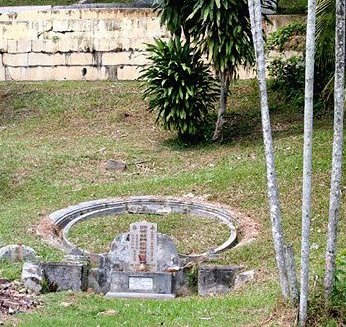 Taiwan tomb raider steals jewellery worth $500,000