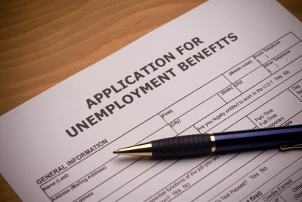 US jobless benefit claims falls to 330,000