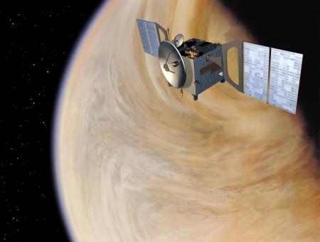 ESA spacecraft sees ''eerie glow'' in night-time atmosphere of Venus