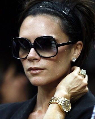 I'm a complete control freak: Victoria Beckham