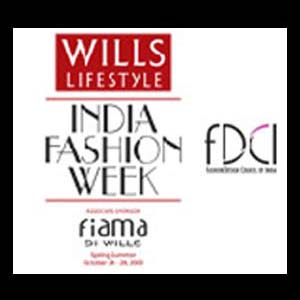 Summer wear sells at WIFW