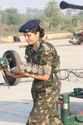 Women-armed-forces