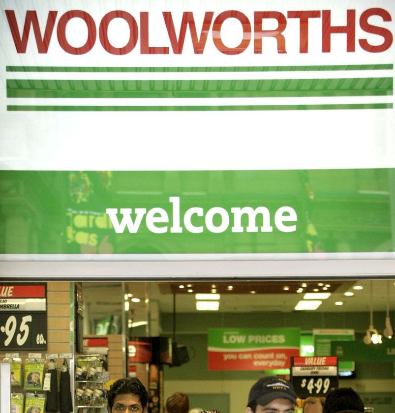 Final bag of Woolworths’ sweets fetches £14,500 at auction!