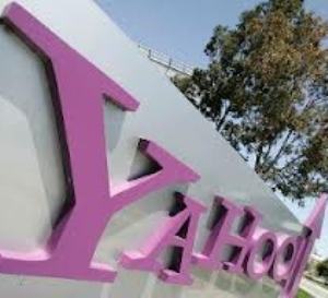 Yahoo buys iPhone app designed to let you know about nearby restaurants 