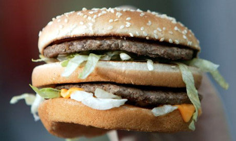 Campaigners urge to ban TV junk food ads until 21:00