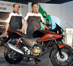 Honda Rolls Out New Version Of 'CBF Stunner' Bike @ Rs 64,630